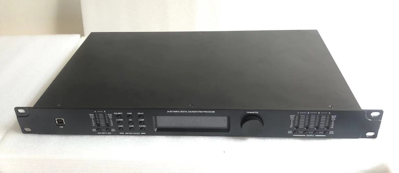 2进4出数字音频处理器 LB-P240(前)